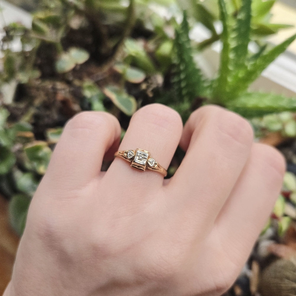 Vintage 10K Art Deco Diamond Engagement Ring, size 6.5 - Picture 1 of 16